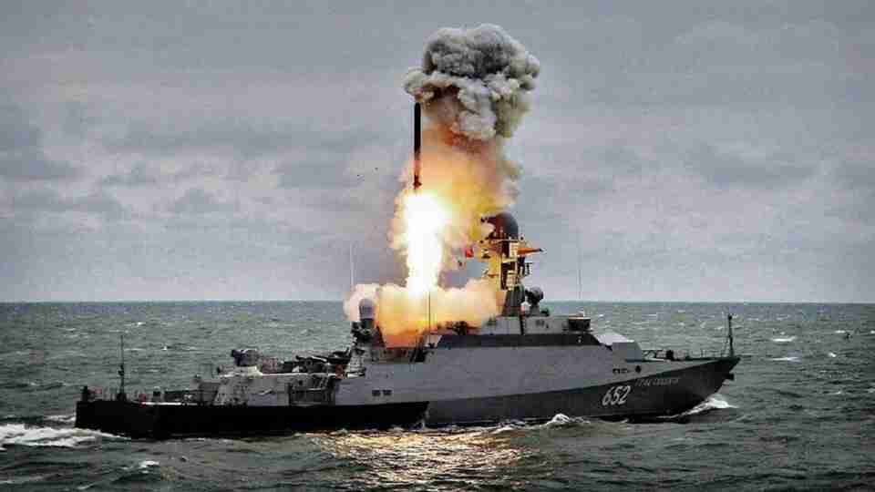 У ВМС ЗСУ повідомили, скільки кораблів на бойовому чергуванні тримає росія у морях