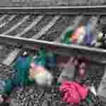 У Запоріжжі потяг збив жінку і буквально розрізав її навпіл (ФОТО 18+)