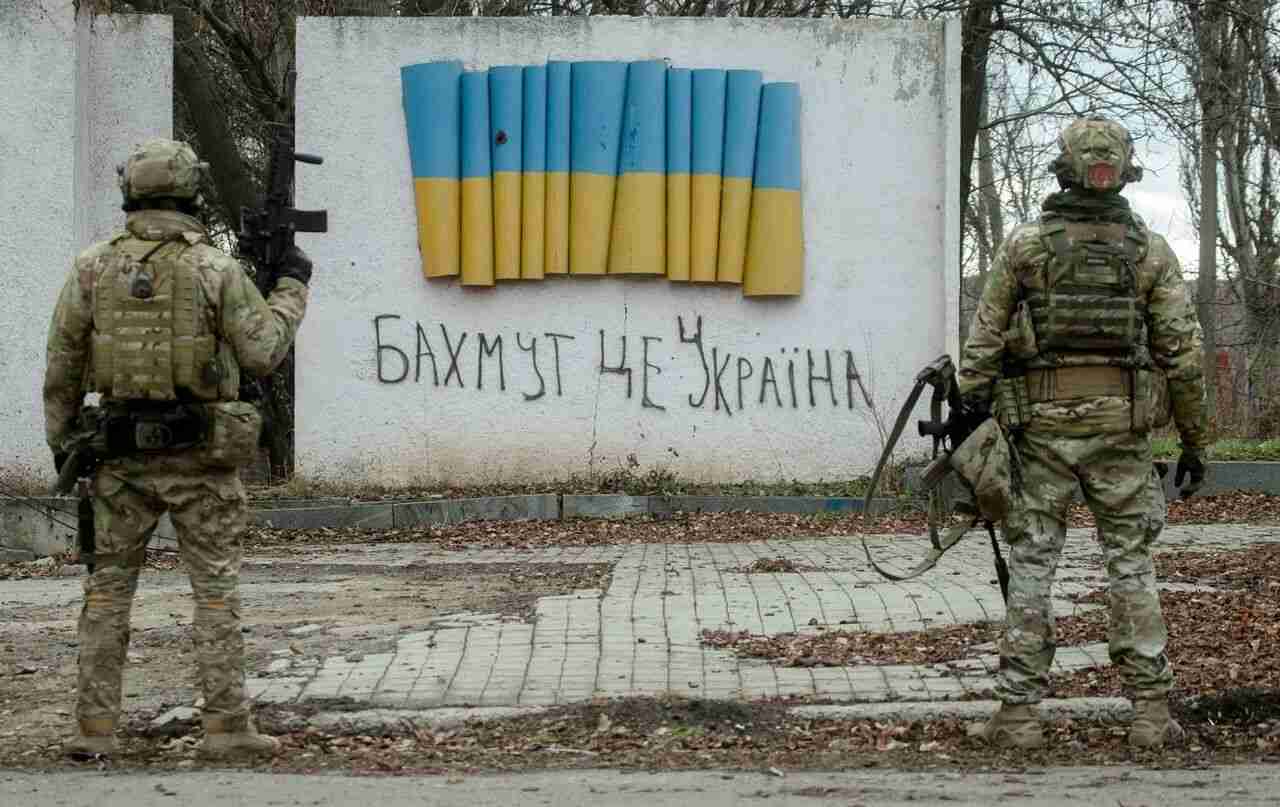 У ЗСУ відповіли, чи є загроза оточення українських бійців в Бахмуті