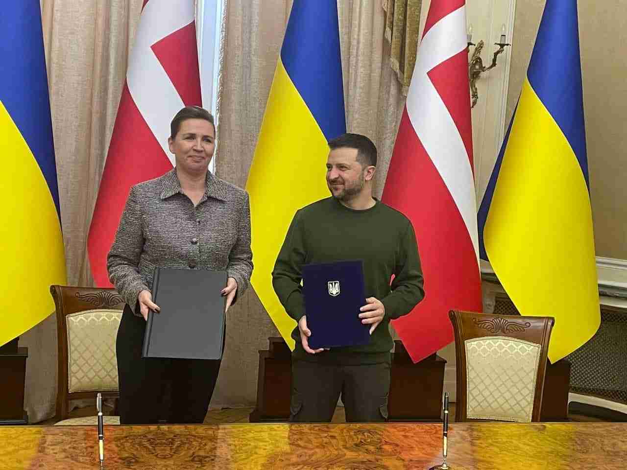 Україна і Данія у Львові підписали угоду про гарантії безпеки