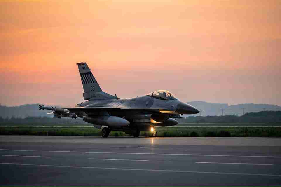 Україна після введення у бій втратить багато F-16 та їхніх пілотів
