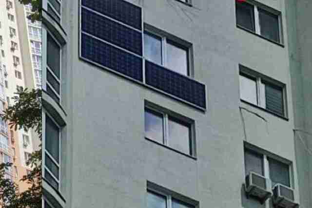 Українці почали встановлювати на фасадах багатоповерхівок сонячні панелі (ФОТО)