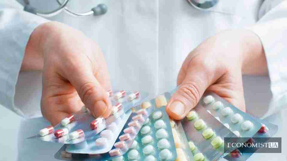 Українці з серпня купуватимуть антибіотики за е-рецептом