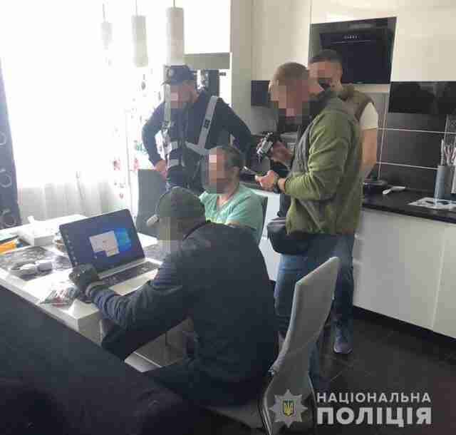 Українські спецслужби затримали ІТшників, які працювали на ворога