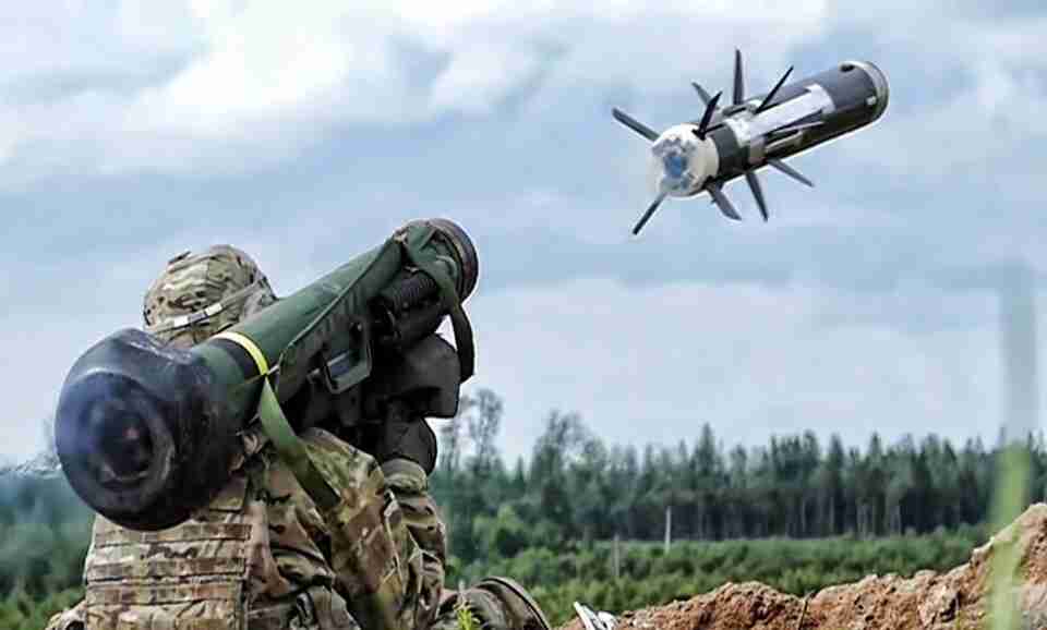 Українські військові дали гідну відсіч з «Javelin» по ворожій техніці