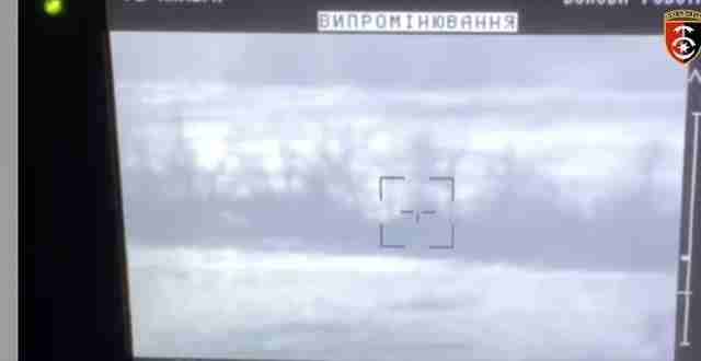 Українські військові оприлюднили відеоролик ювелірного  знищення ворожої техніки (ВІДЕО)