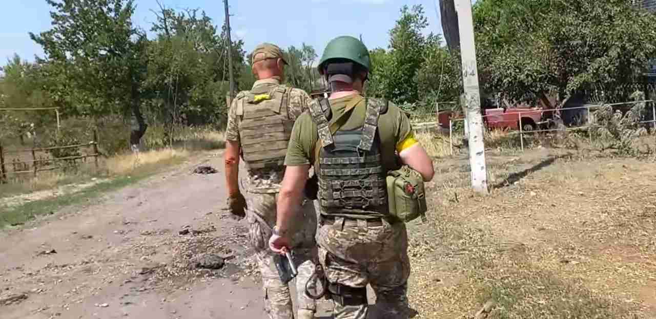 Українські захисники звільнили населений пункт на Херсонщині і оприлюднили відео (ВІДЕО)
