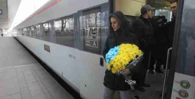«Укрзалізниця» призначила два нових потяги до Польщі