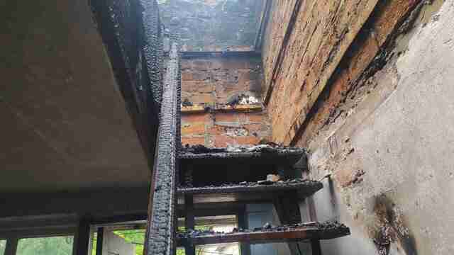 Уламок ворожого «Шахеда» впав на дах приватного будинку на Хмельниччині (ФОТО)