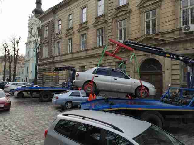Увага! Інформація для власників автомобілів, які паркуються на вулицях Львова