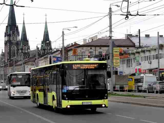Увага! У Львові з 2 червня буде змінено схеми руху двох автобусних маршрутів