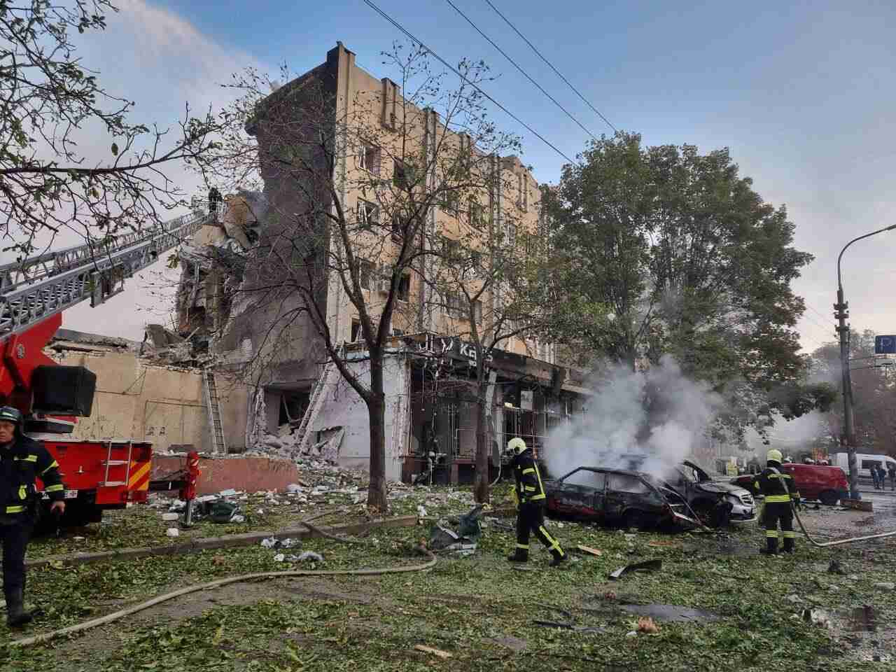 В будівлі могло бути понад 20 людей: подробиці наслідків удару в Черкасах