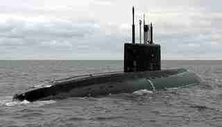 В Чорному морі перебувають споряджені 28 крилатими ракетами три кораблі і підводний човен рф