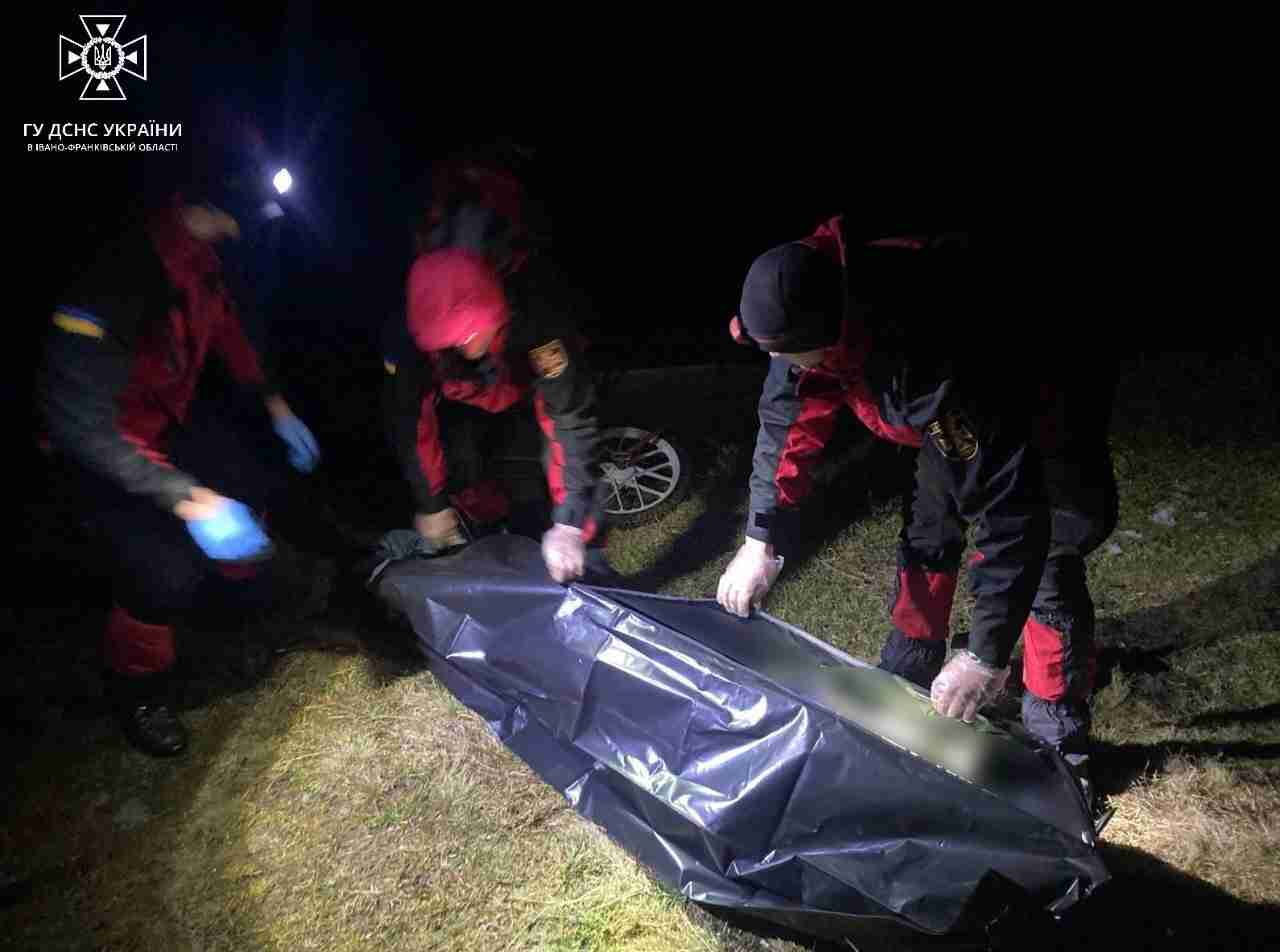 В Карпатах у переддень нового року померла туристка (ФОТО)