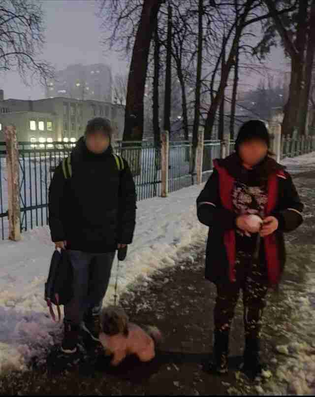 В Києві під час тривоги дітей не пустили в шкільне укриття, бо вони були із собакою: деталі скандалу