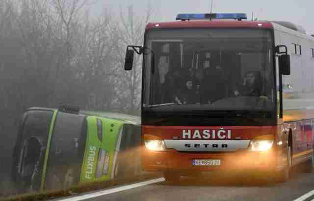 В МЗС України прокоментували ДТП з пасажирським автобусом у Словаччині (ФОТО)
