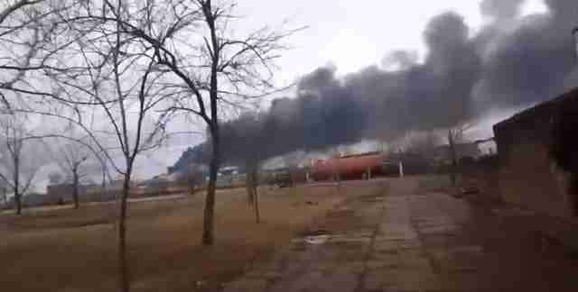 В окупованому Бердянську горить шпиталь окупантів, - міськрада (ВІДЕО)