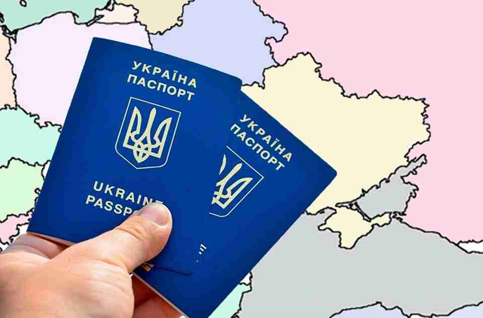 В Україні можуть дозволити виїзд за кордон певним категоріям чоловіків