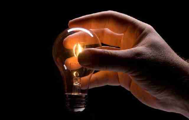 В Україні не відмінятимуть стабілізаційні відключення світла: причина