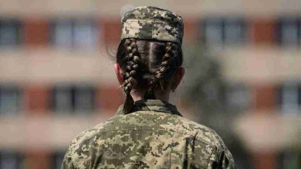 В Україні схвалили ще один законопроєкт щодо військового обліку для жінок