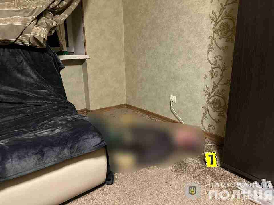 В Ужгороді знайшли вбитою озброєну жительку Київщини (ФОТО)