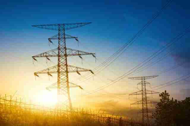 Відключення світла в Україні: у Раді розповіли про фактори виникнення дефіциту електроенергії