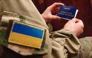 Відсьогодні статус учасника бойових дій зможуть отримувати цивільні особи, які стали на захист України - ВРУ