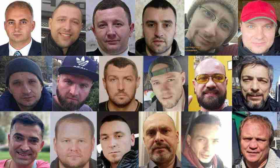 «Волонтер - не терорист»: з полону звільнили 32 водіїв-волонтерів