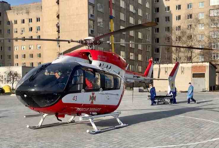 Вперше у Львові вертоліт доставив пацієнта до Лікарні швидкої допомоги (фото, відео)