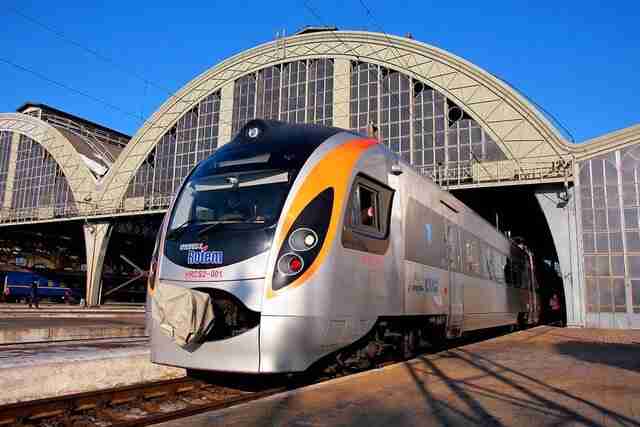 Як виїхати з Харкова та Одеси: розклад потягів на 28 квітня