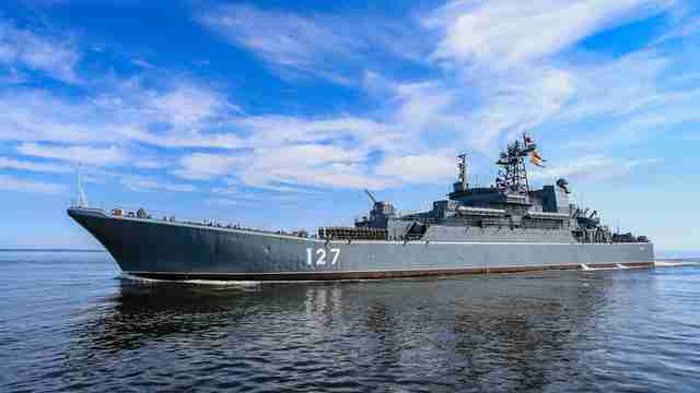Як здійснювалася операція щодо удару по кораблю та підводному човну рф у Севастополі: подробиці
