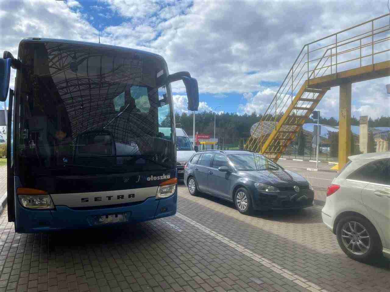 З 19 червня пункт пропуску «Краківець-Корчова» не працюватиме для пасажирських автобусів, які виїжджають з України