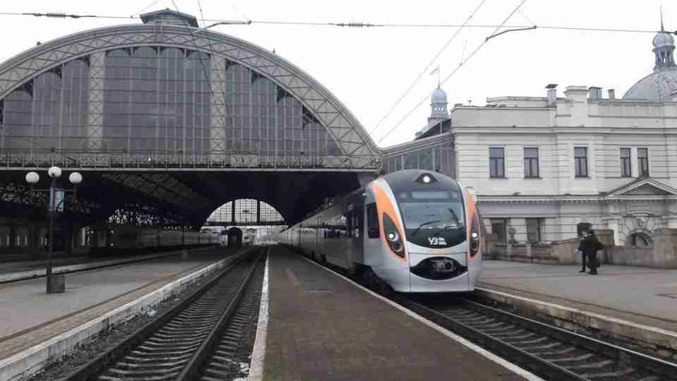 З 9 липня курсуватиме ще один поїзд «Інтерсіті» Київ-Львів