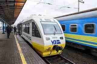 З технічних причин низка поїздів зі Львова відправляється з затримками - Укрзалізниця