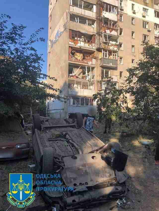 Загиблi, поранені та жахливi руйнування у центрі Одеси внаслiдок масованого обстрiлу ворогом: в прокуратурі оприлюднили деталі (ФОТО)