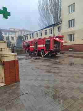 Загострення ситуації на Донеччині: від обстрілів загорілася лікарня (ФОТО/ВІДЕО)