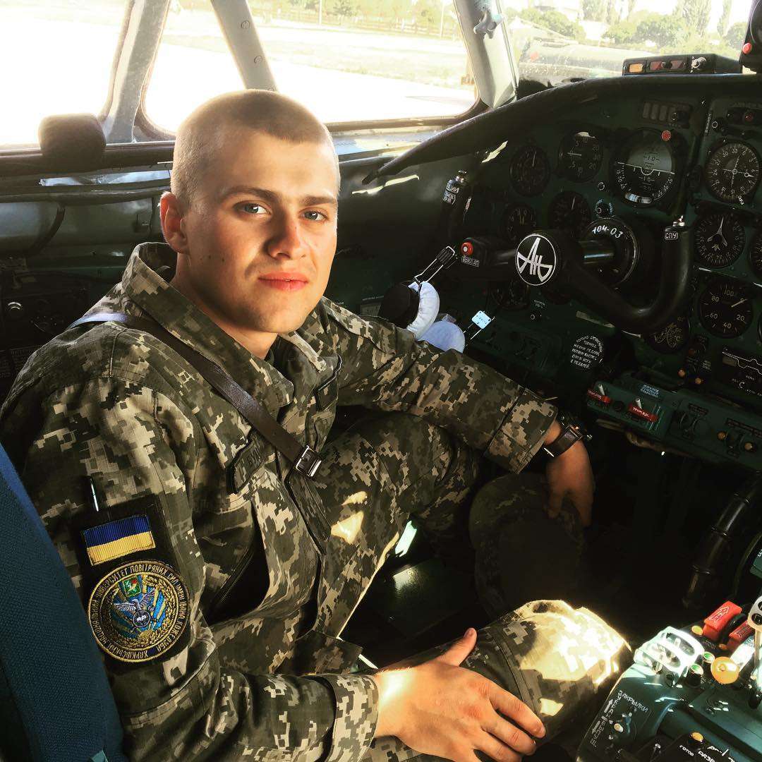 Завтра проведуть в останню путь Ростислава Булія, загиблого в авіатрощі АН-26 (фото)