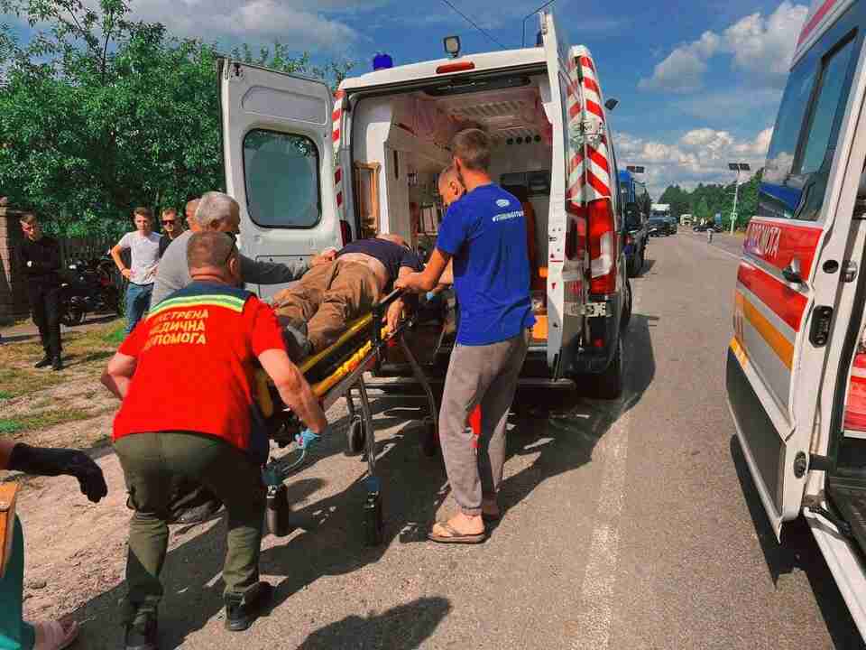 Жахлива ДТП на Рівненщині: дитина загинула, багато постраждалих (ФОТО)