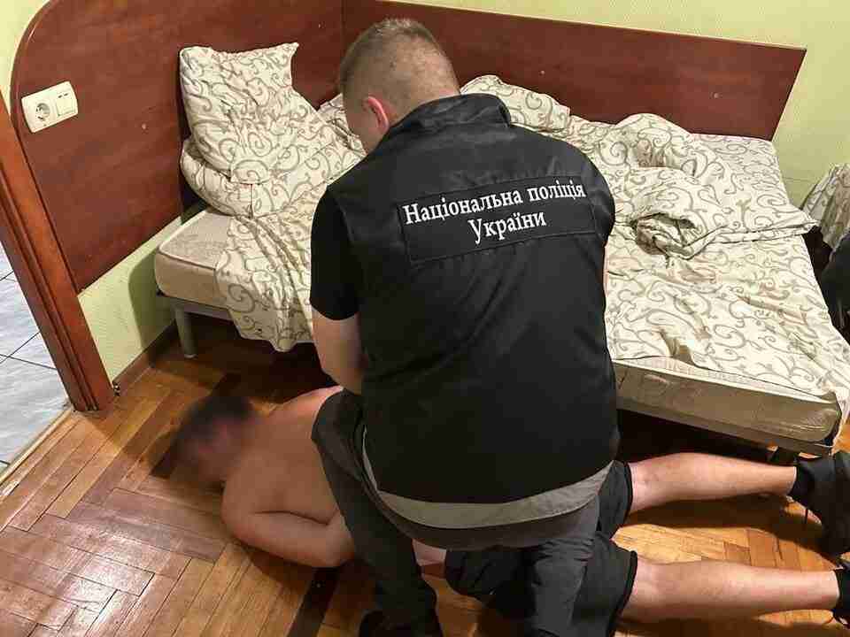 Жителі Київщини намагалися живцем спалити у власному будинку родину підприємців на Волині (ФОТО, ВІДЕО)