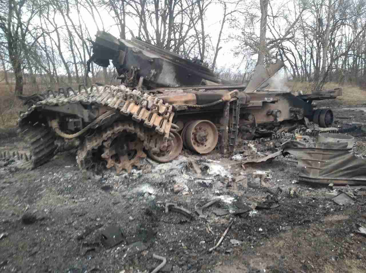 ЗСУ відбили сім атак на Донбасі, знищили 170 окупантів та збили їхній літак і вертоліт